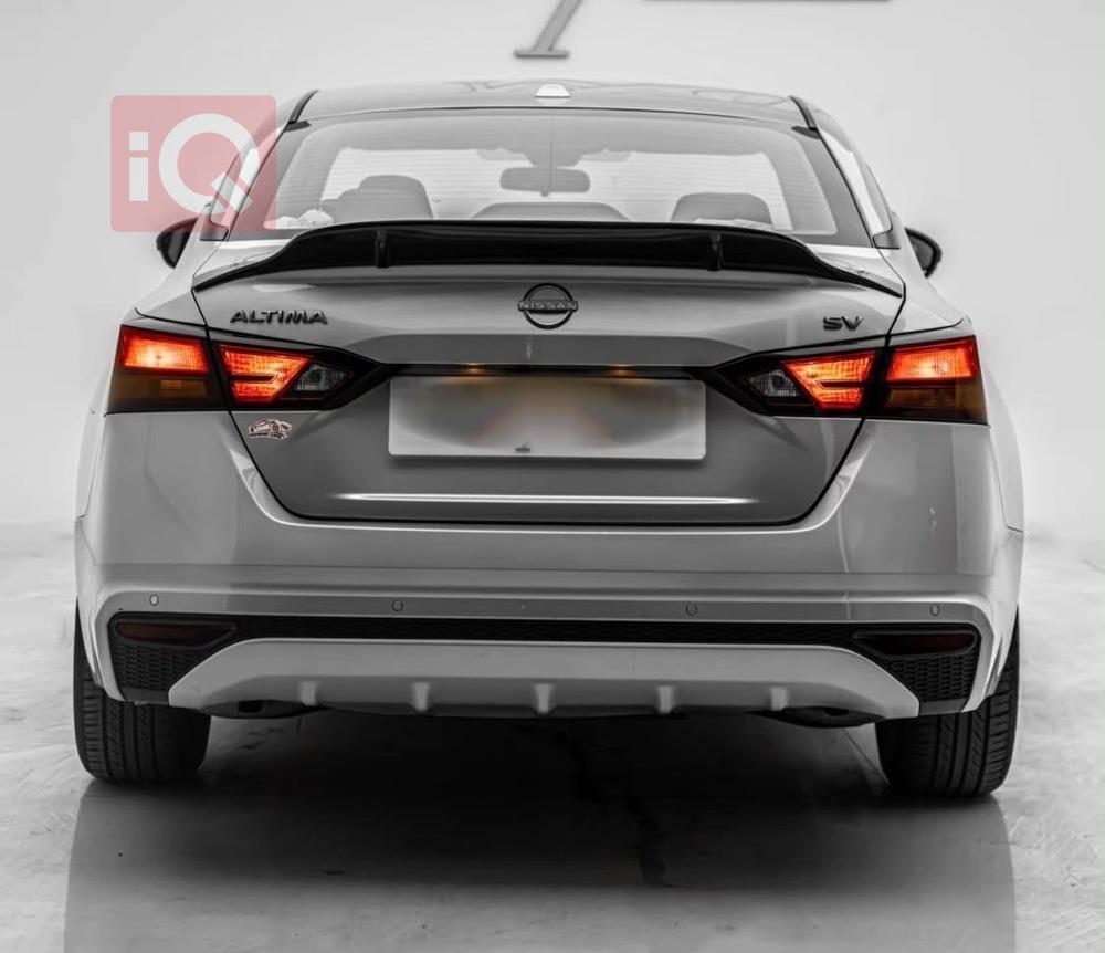 نيسان ألتيما